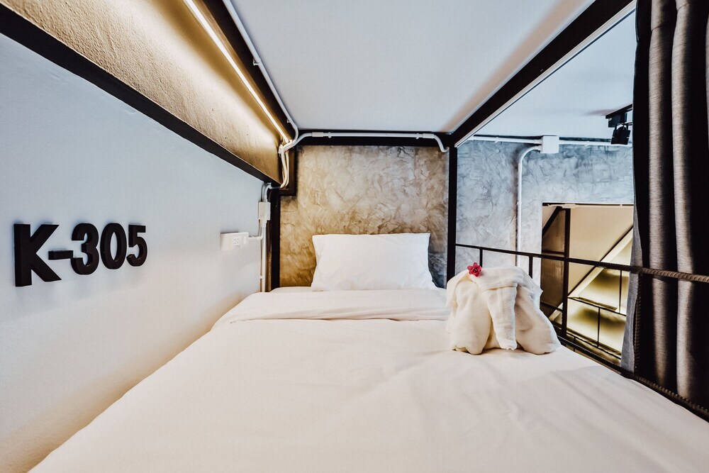 Чиангмай: Kampor Co Working Space and Bed