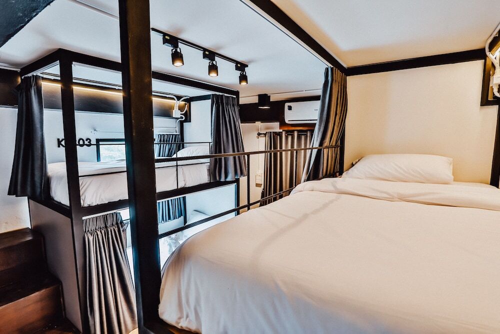 Чиангмай: Kampor Co Working Space and Bed