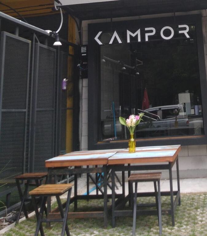 Чиангмай: Kampor Co Working Space and Bed