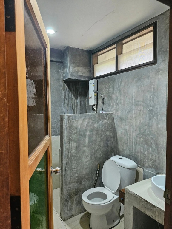 Мей-Сот: The Picturebook Guesthouse