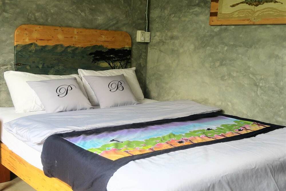 Мей-Сот: The Picturebook Guesthouse