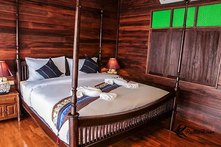 Чиангмай: Rustic River Boutique