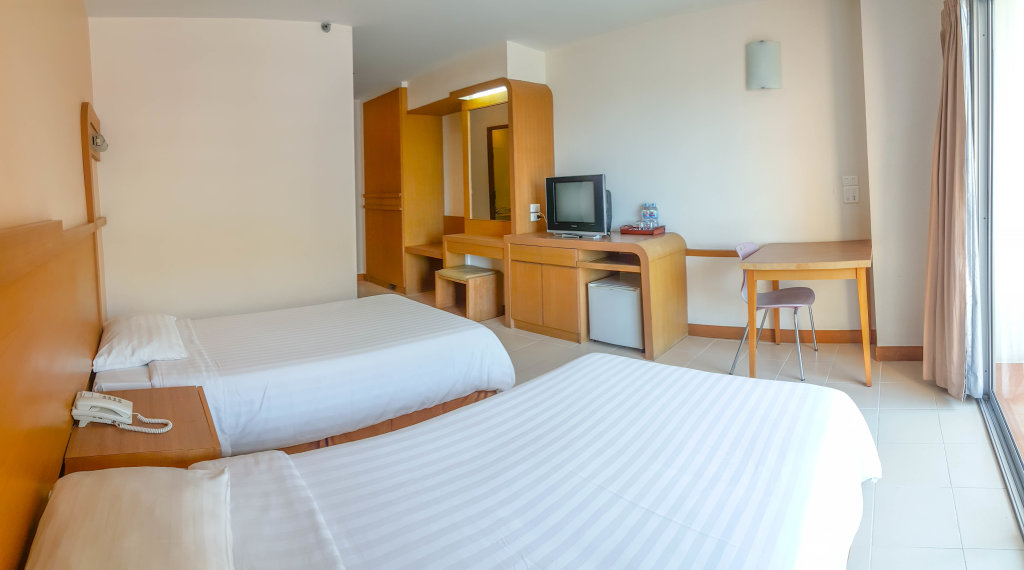 Паттайя: Eastiny Plaza Hotel