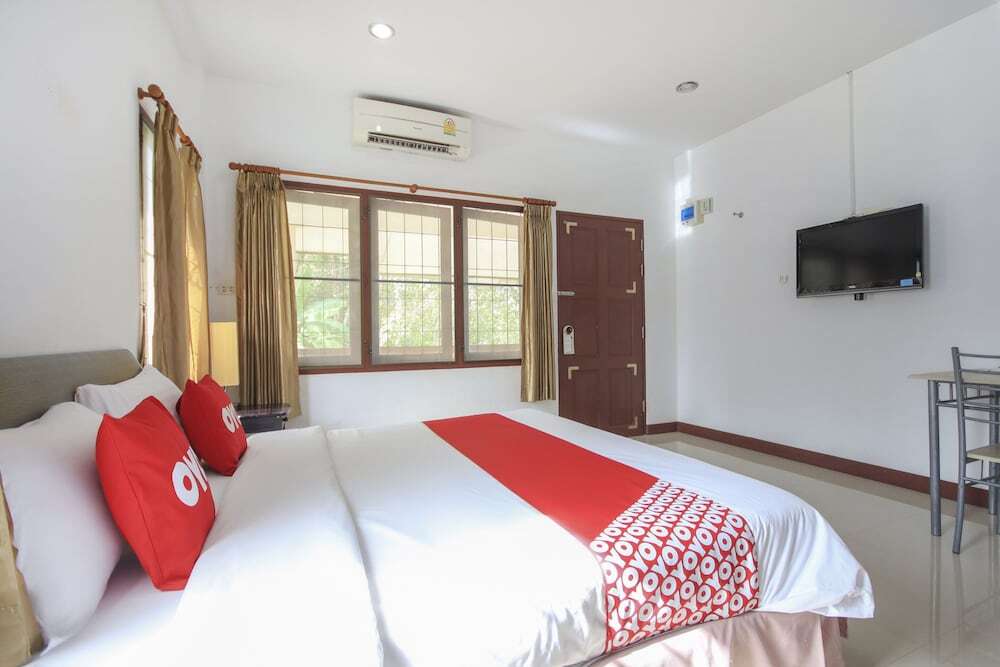 Тхаланг: Chamil House