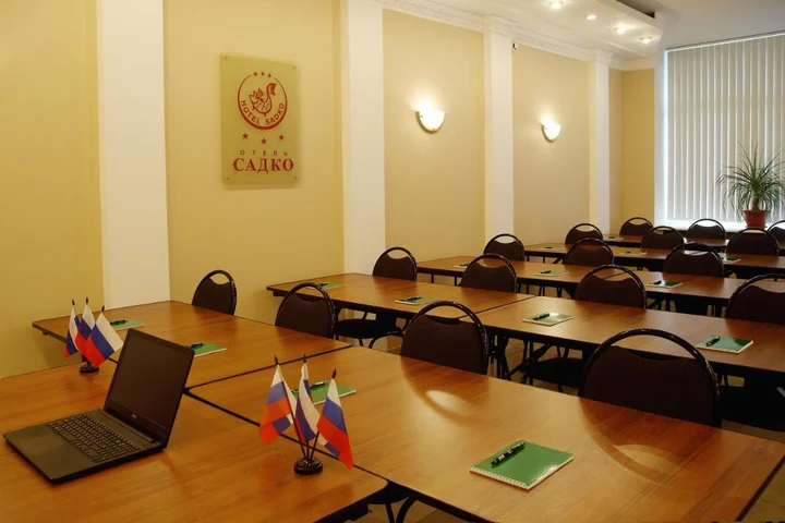 Великий Новгород: Гостиница Садко