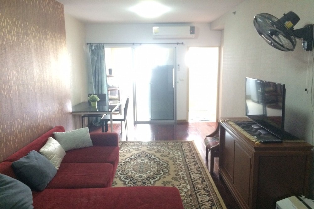 Бангкок: 1 Bedroom at Supalai Park Ekkamai Thonglor