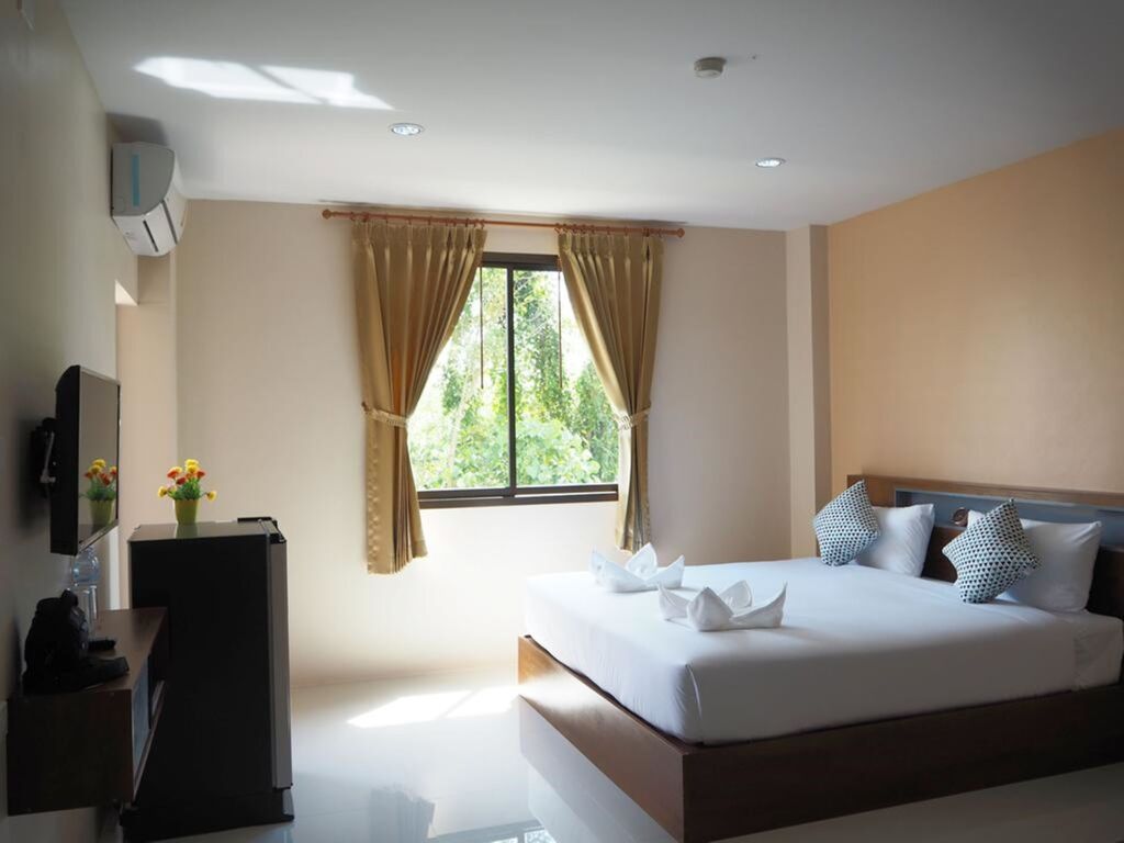 Сураттхани: Regent Room
