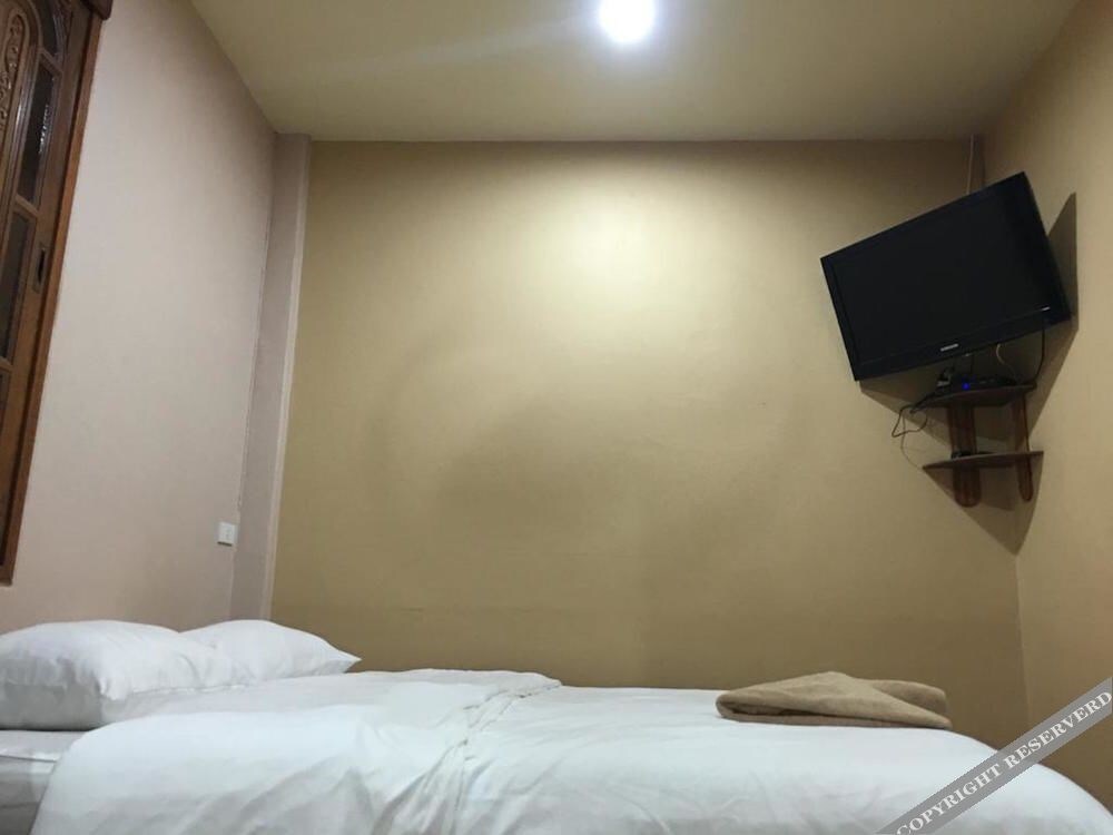 Остров Тау: U&I Hostel