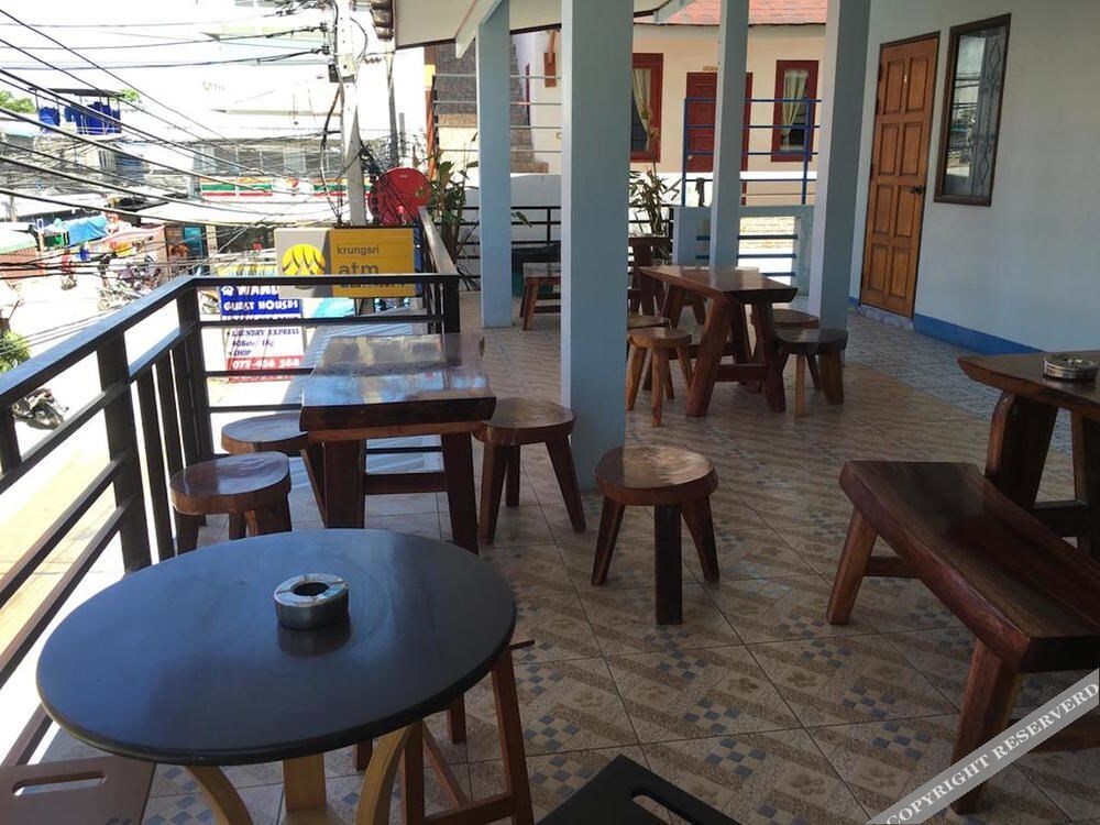 Остров Тау: U&I Hostel