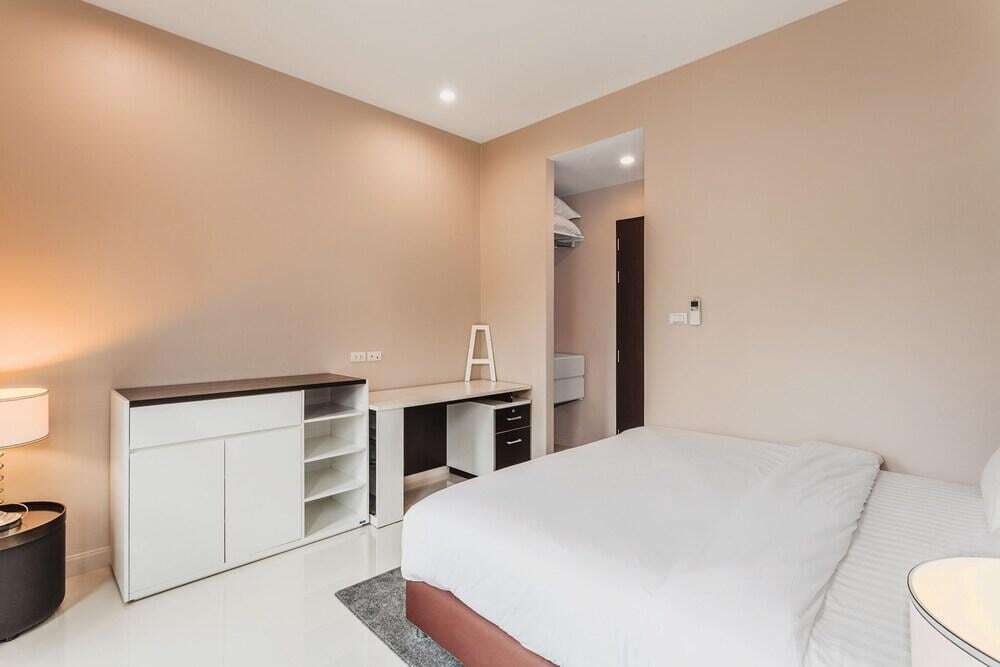 Тхаланг: Two Bedroom Pool Villa in Bangtao