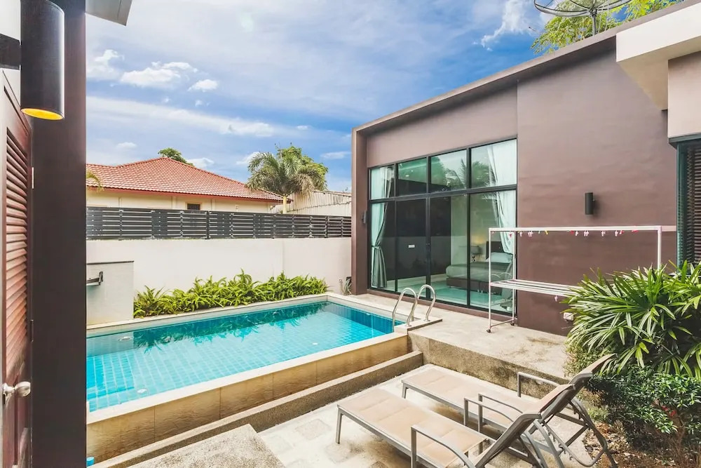 Тхаланг: Two Bedroom Pool Villa in Bangtao