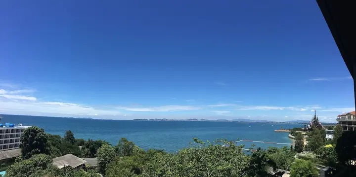 Паттайя: Beachfront Sea View Baan Plai Haad