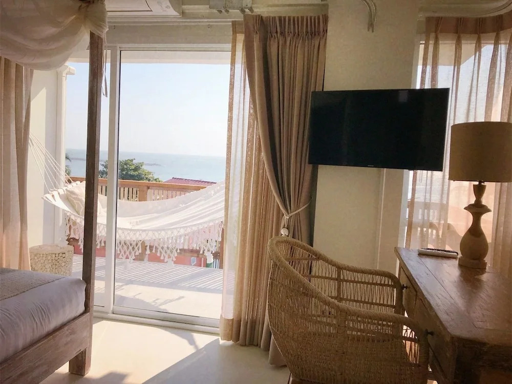 Хуахин: Pineapple Lazy Beach Villa