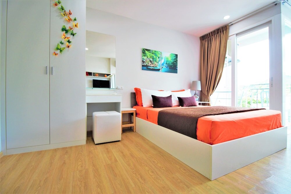 Муанг: Ozone Condotel Kata Beach