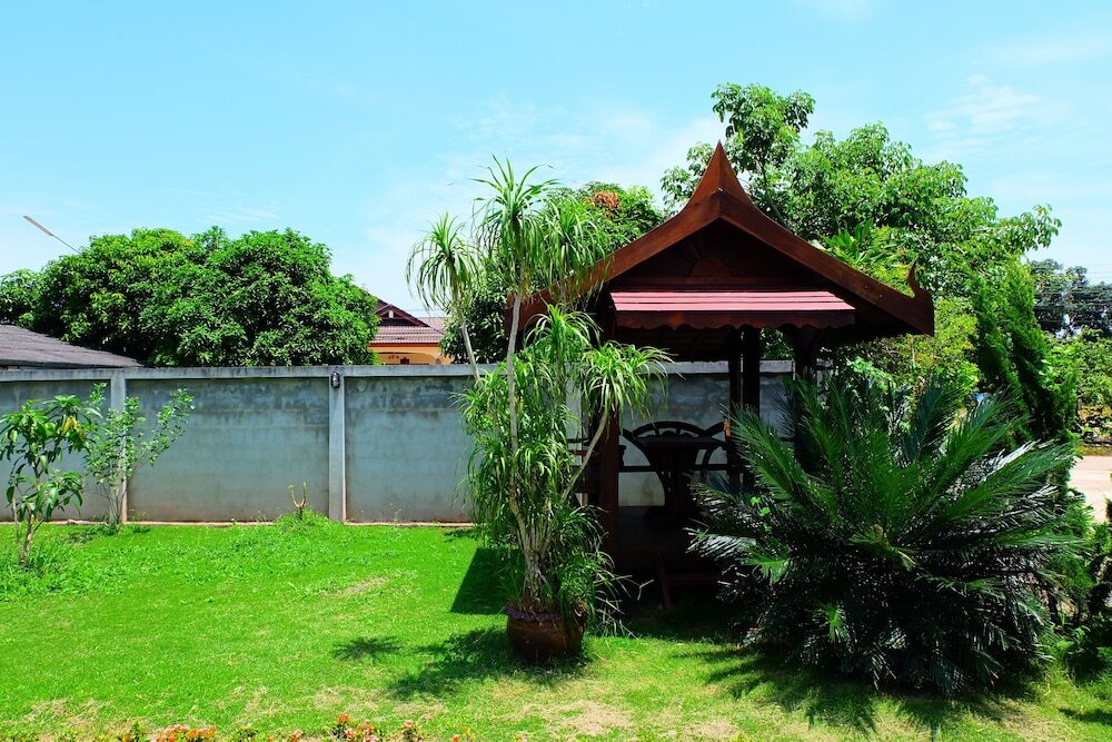 Сураттхани: Ruan Chompoo Resort
