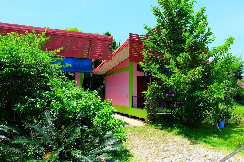Сураттхани: Ruan Chompoo Resort