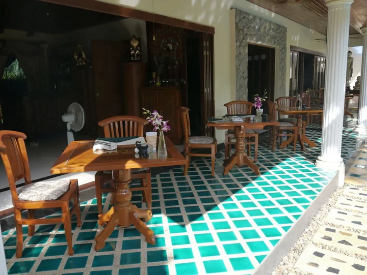 Тхаланг: Baan Wanicha Bed and Breakfast Resort (SHA Plus+)
