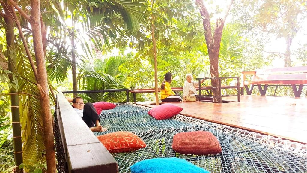 Тхаланг: Nua Tone Resort & Cafe