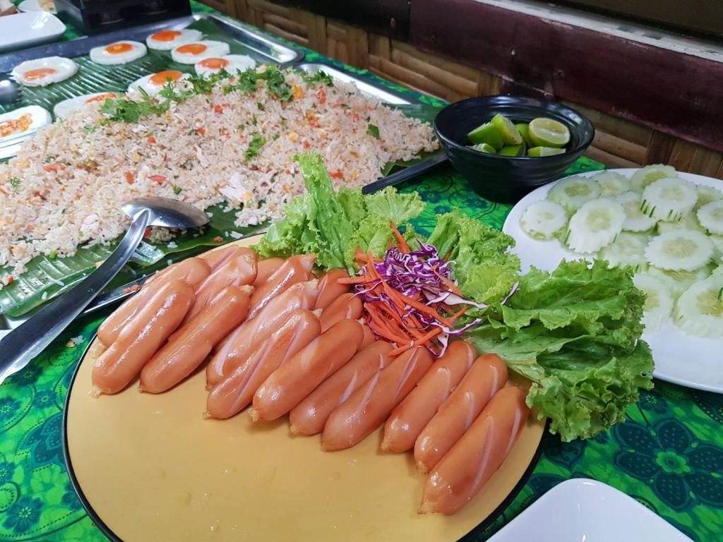 Тхаланг: Nua Tone Resort & Cafe