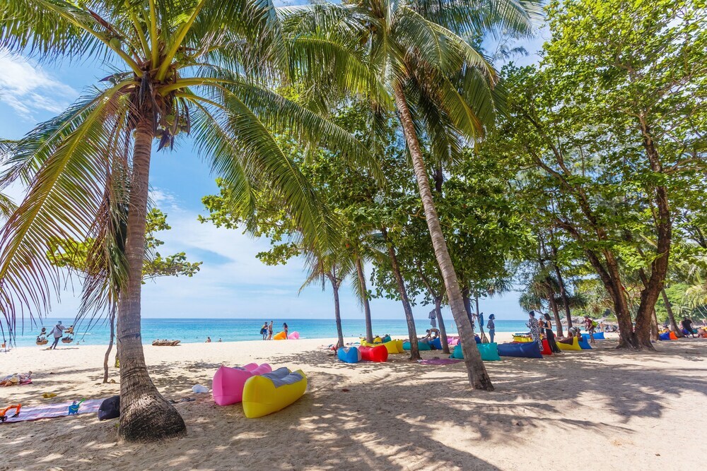 Тхаланг: Ocean Stone Phuket by Holy Cow 2