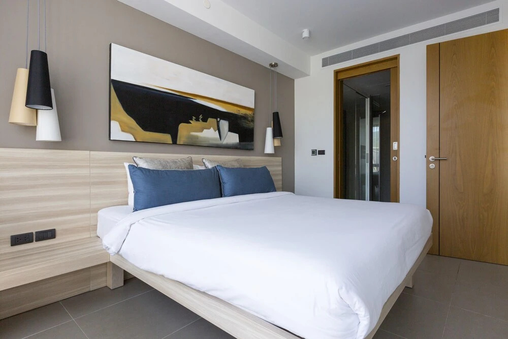 Тхаланг: Ocean Stone Phuket by Holy Cow 2