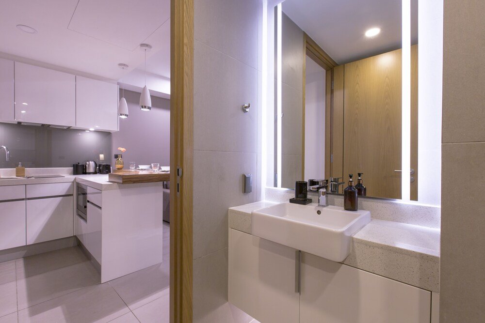 Тхаланг: Ocean Stone Phuket by Holy Cow 2