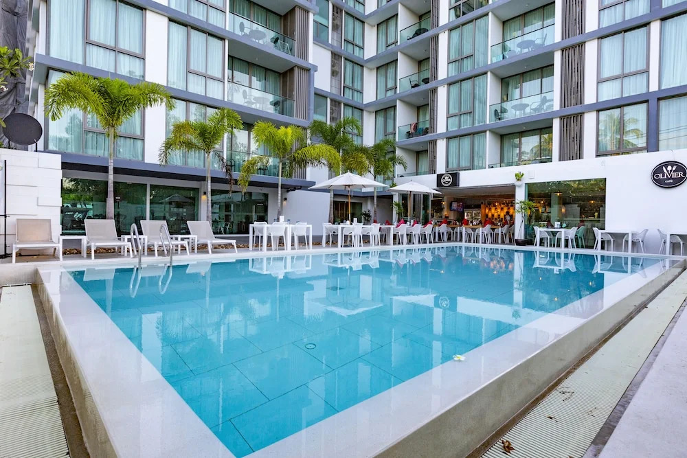 Тхаланг: Ocean Stone Phuket by Holy Cow 2