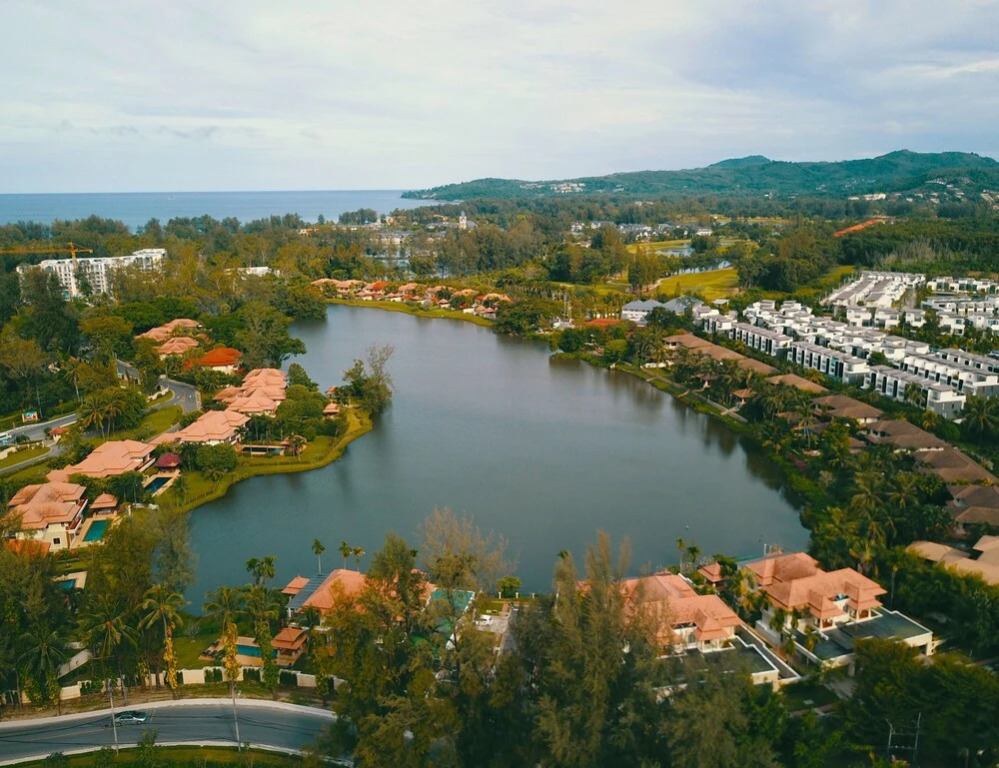 Тхаланг: Ocean Stone Phuket by Holy Cow 9