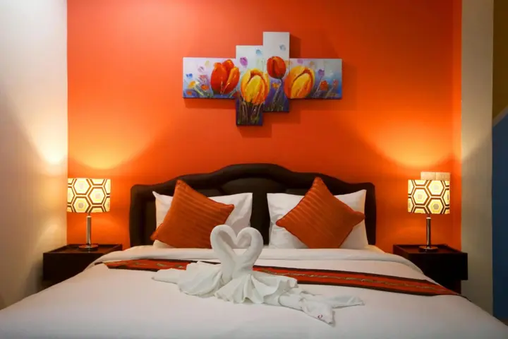 Кату: Tulip Inn