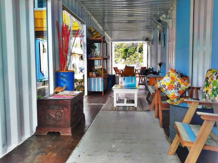 Самуи: Think & Retro Cafe Lipa Noi Samui