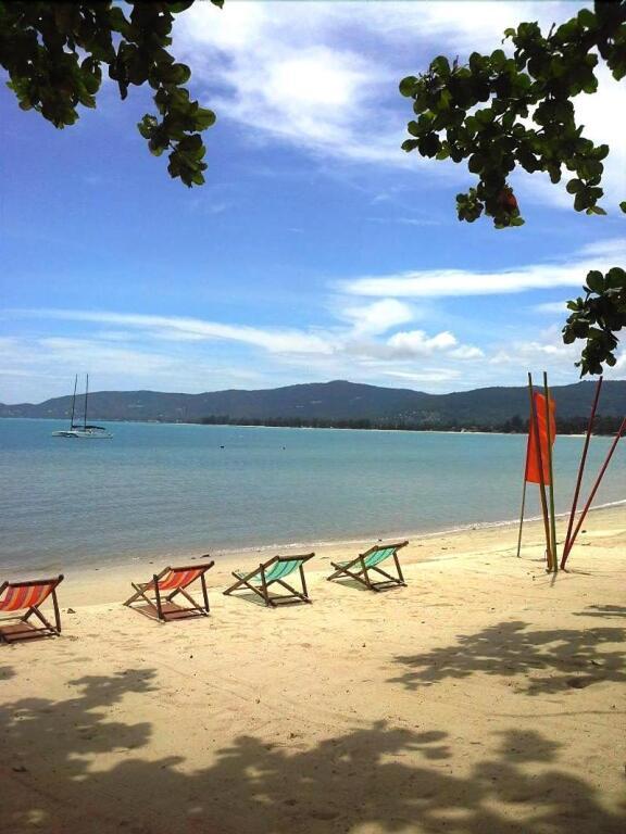 Самуи: Think & Retro Cafe Lipa Noi Samui
