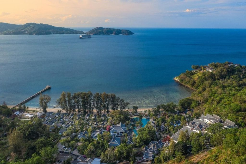 Пхукет: Thavorn Beach Village Resort & Spa Phuket
