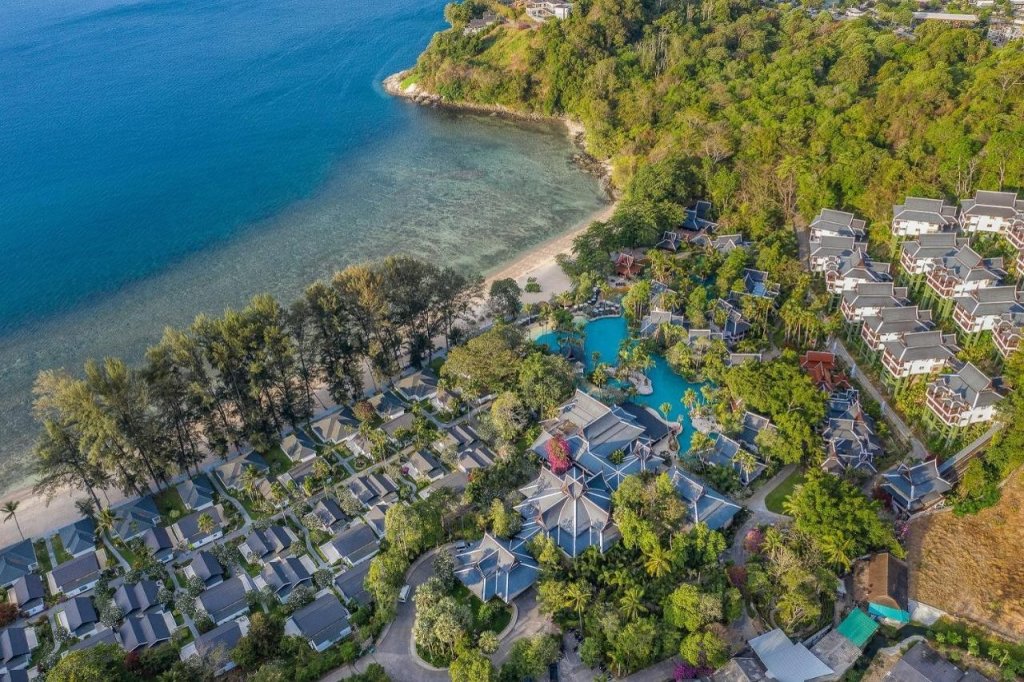 Пхукет: Thavorn Beach Village Resort & Spa Phuket