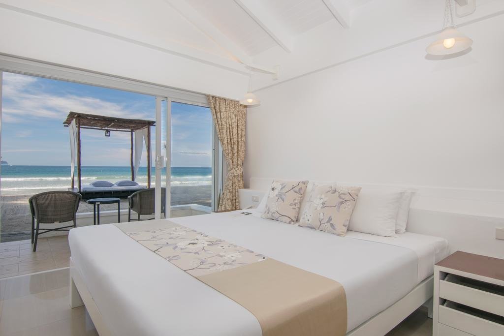 Пхукет: Thavorn Beach Village Resort & Spa Phuket