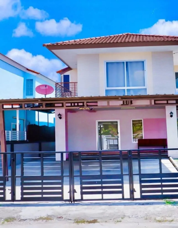 Сирача: Little Tokyo House