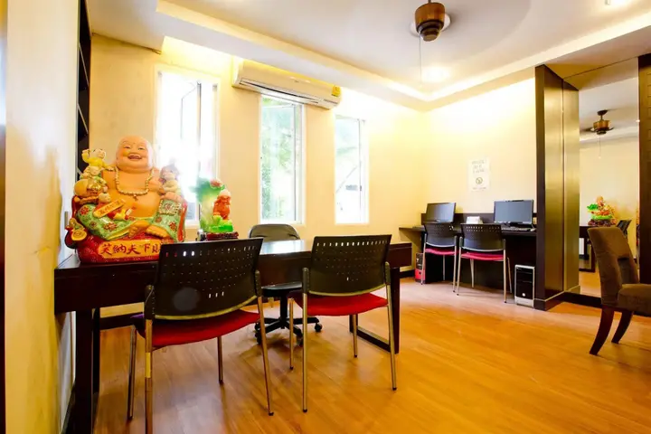 Бангкок: Sinsuvarn Airport Suite