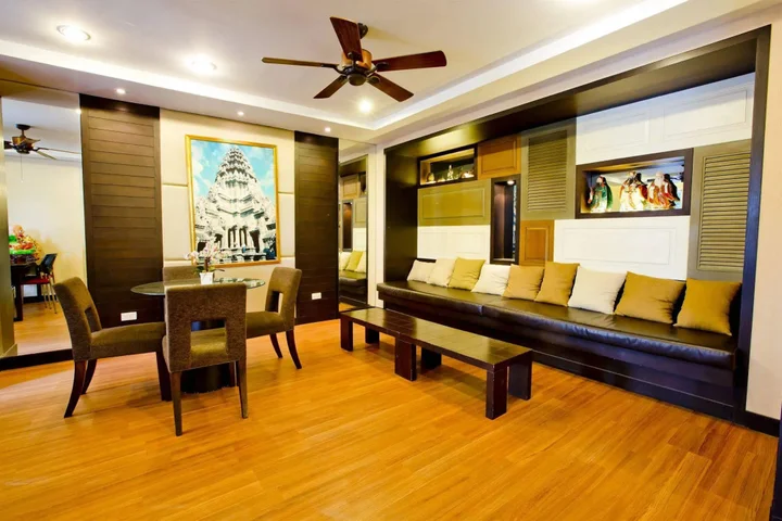 Бангкок: Sinsuvarn Airport Suite