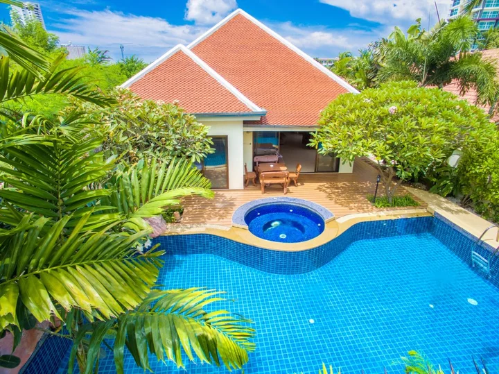 Паттайя: Villa Jomtien Beach