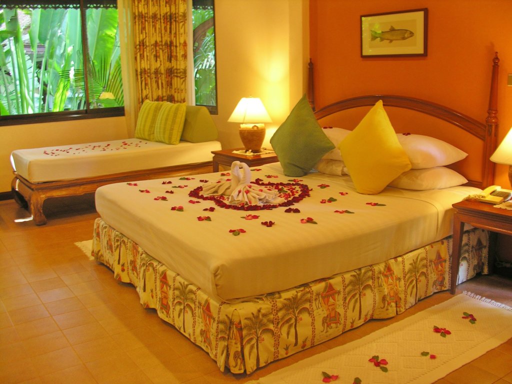 Самуи: White House Beach Resort And Spa