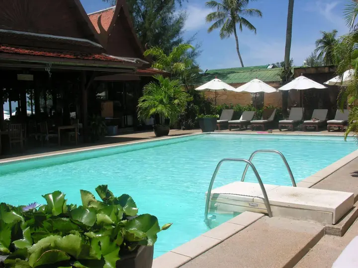 Самуи: White House Beach Resort And Spa