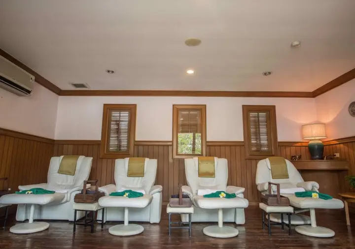 Столичный район Чантхабури: Maneechan Resort & Sport Club