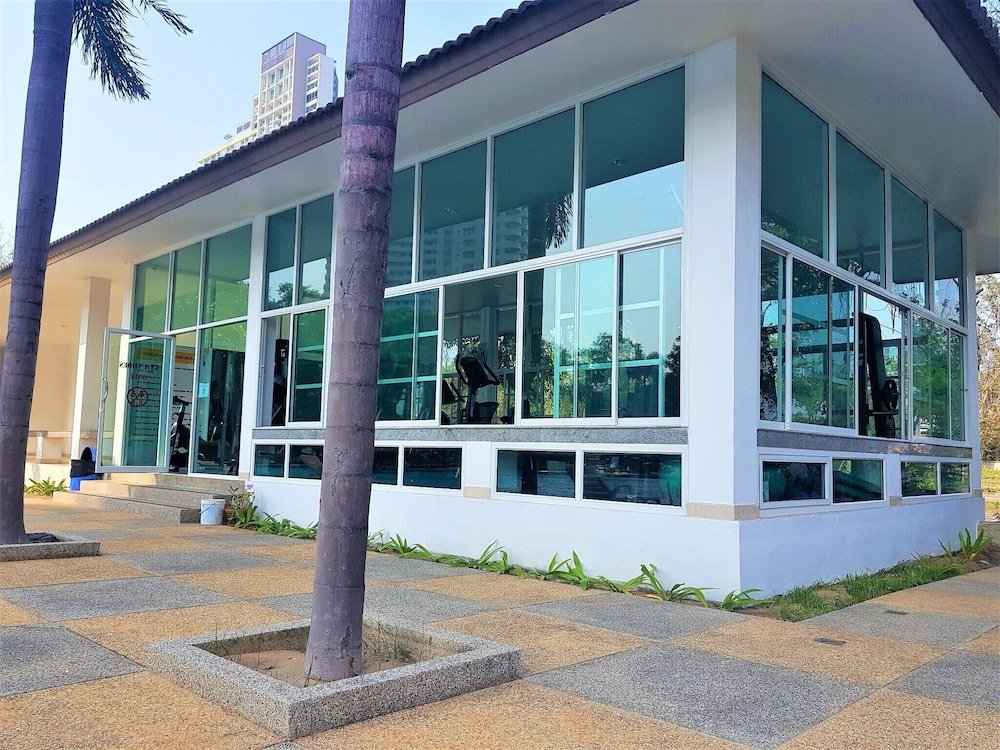 Fantastic sea View Beach Condo — фото 6