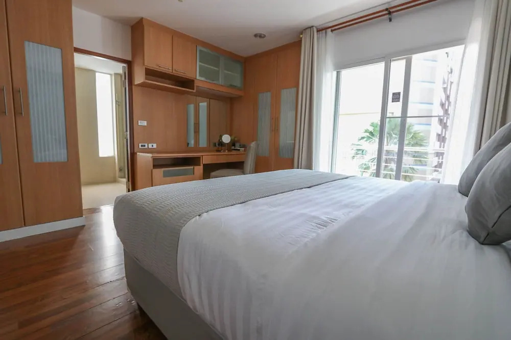 Бангкок: JJ Suites - Your Home on 11