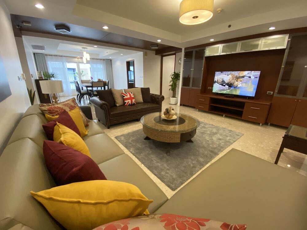 Бангкок: JJ Suites - Your Home on 11