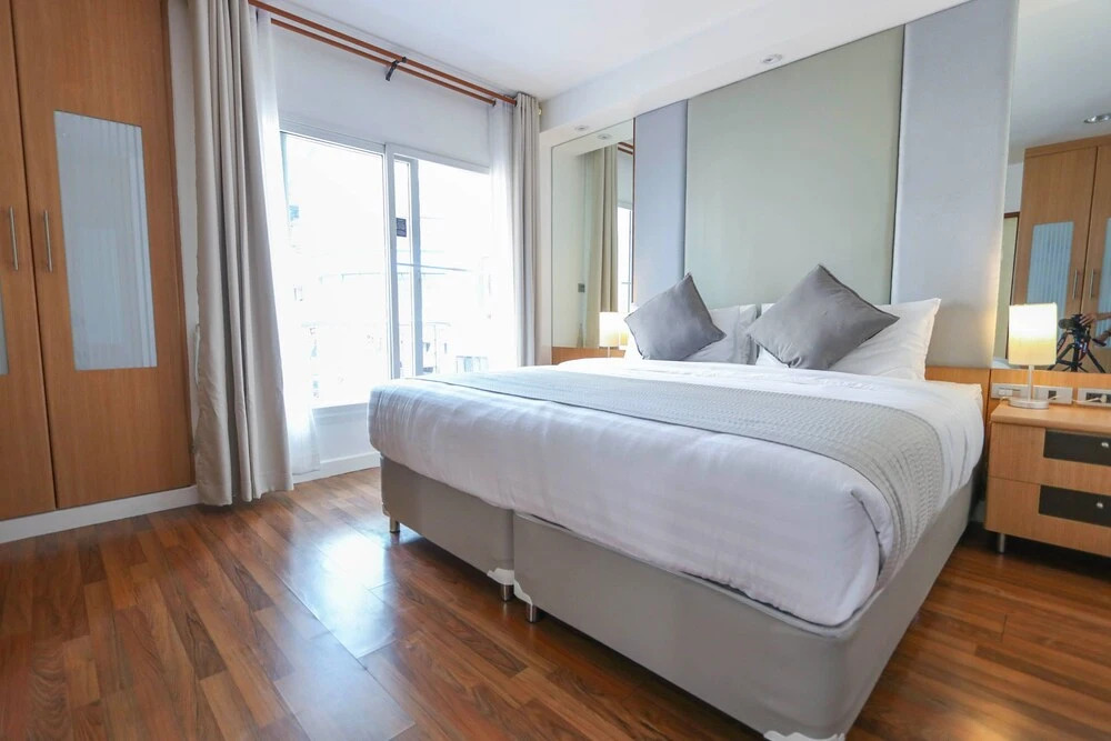 Бангкок: JJ Suites - Your Home on 11