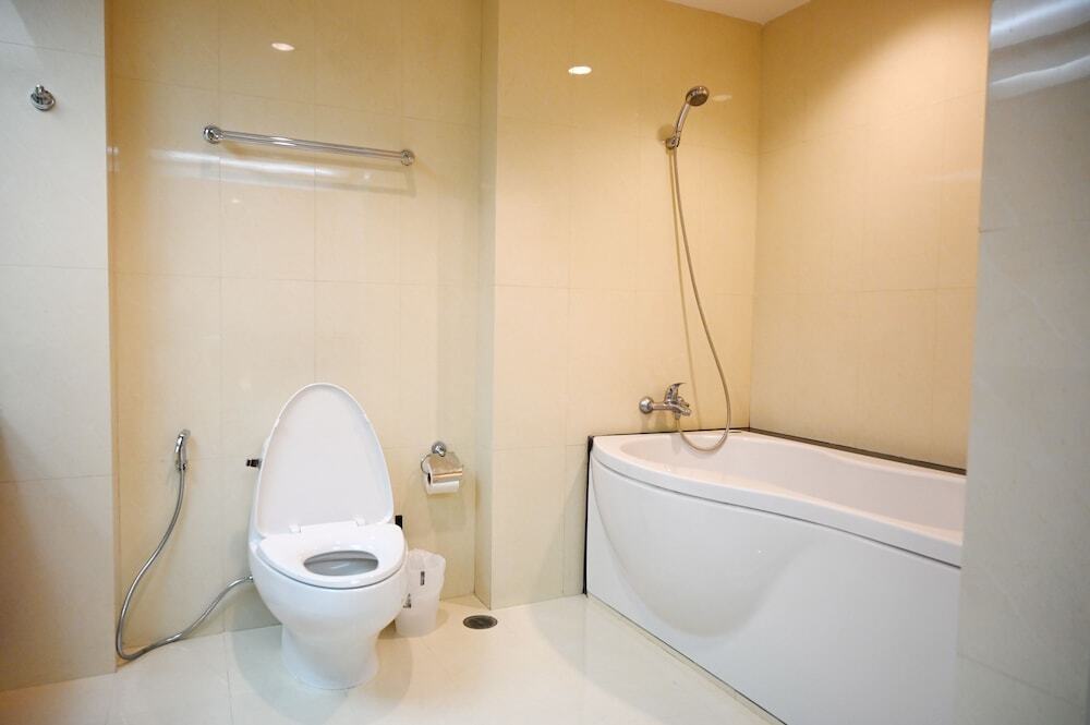 Бангкок: JJ Suites - Your Home on 11