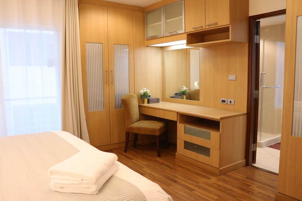 Бангкок: JJ Suites - Your Home on 11