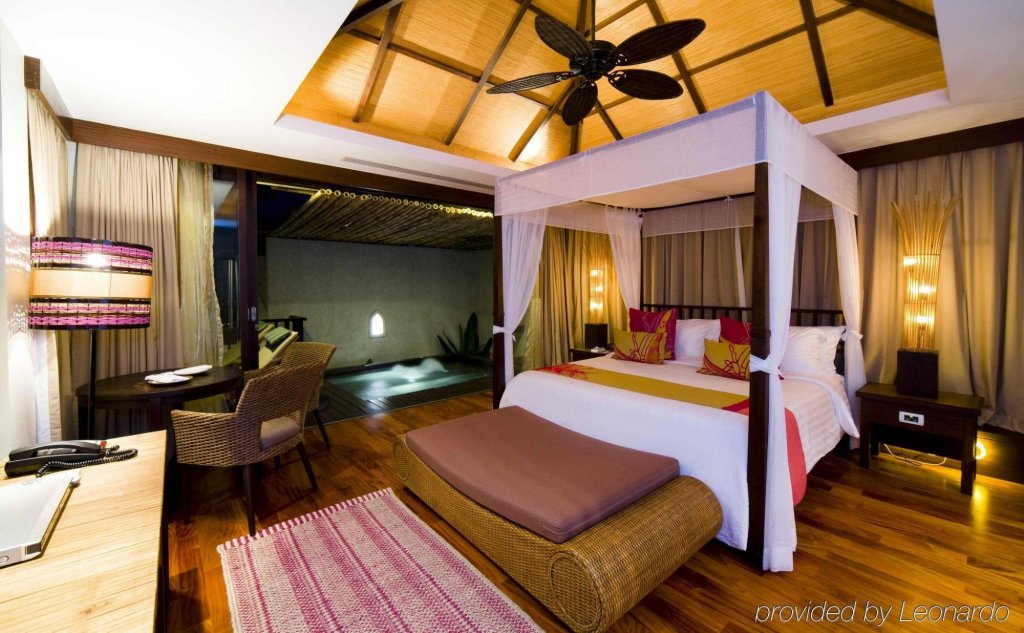 Самуи: Sareeraya Villas & Suites
