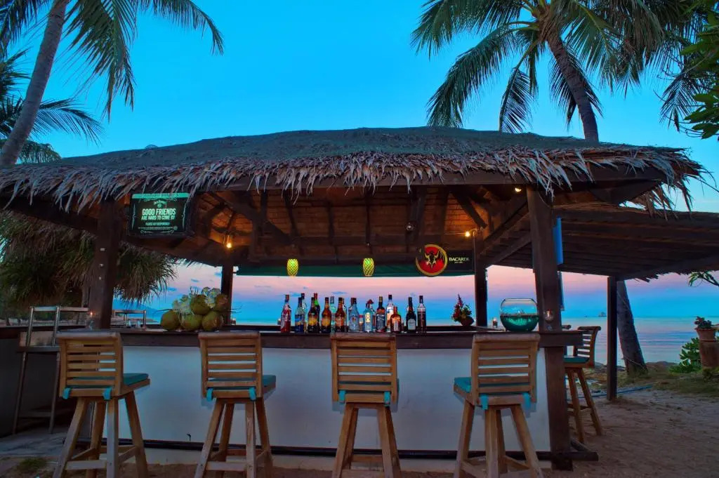 Самуи: The Bay Samui