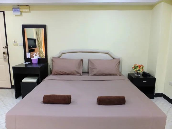 Аюттхая: The Lima Place